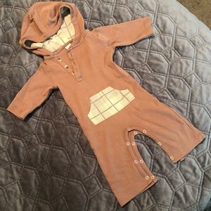 Kate Quinn hooded baby boys outfit